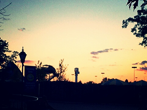 The sky from Carousel Plaza / 2015-08-03_21.34.48.jpg 2015-08-03_21.34.48.jpg